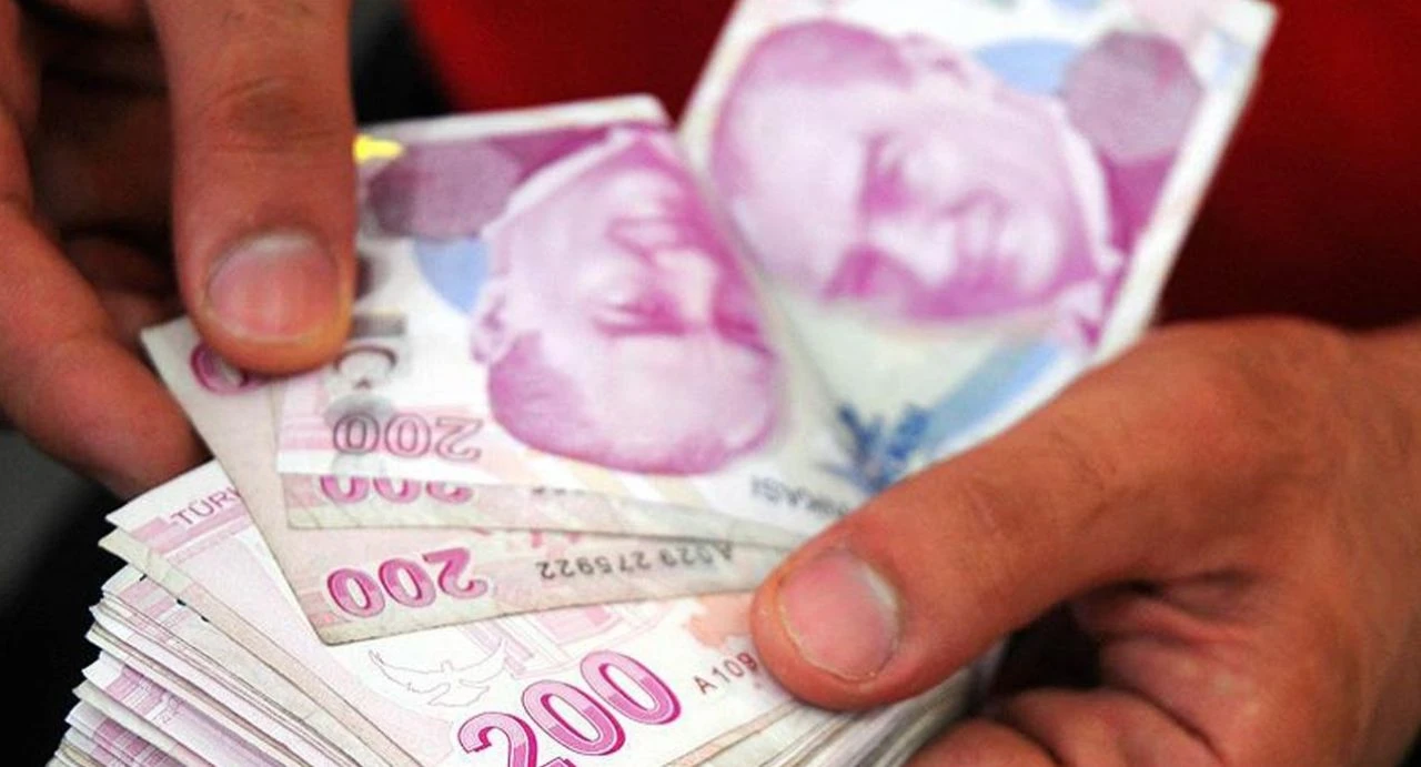 Zammı duyan işçiler bayram etti: İkramiye, yol ve yemek ücreti ile maaşlar 46 bin TL'yi geçti - 1. Resim