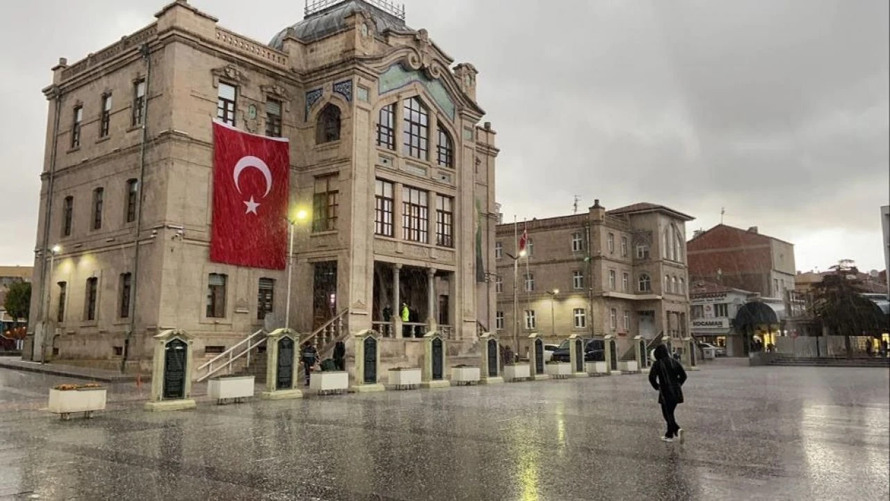 Aksaray'da sağanak ve dolu etkili oldu - 1. Resim