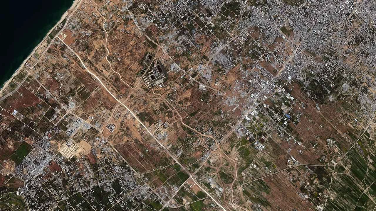 Gazze kıyısına liman inşa ediliyor! Uzaydan görüntülendi... - 1. Resim