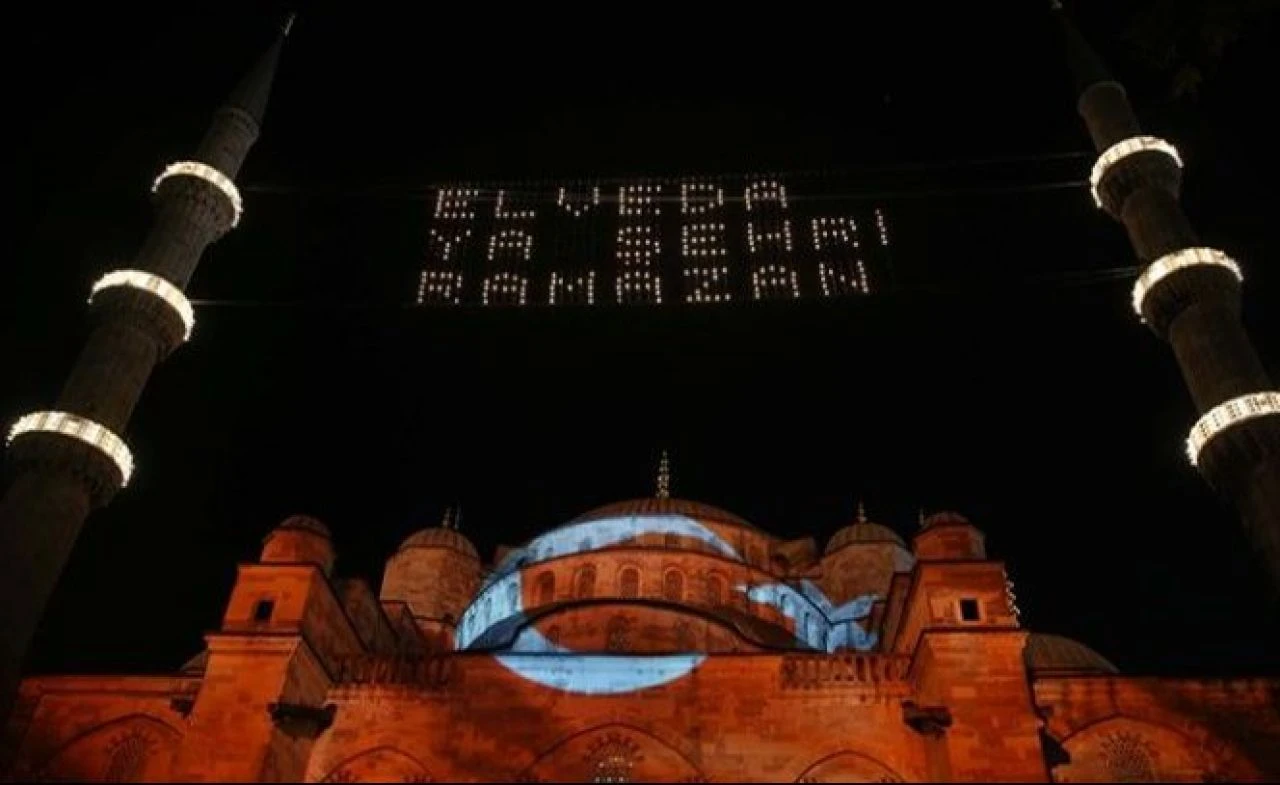 Kadir Gecesi 2024 yılında 5 Nisan günü idrak edilecek