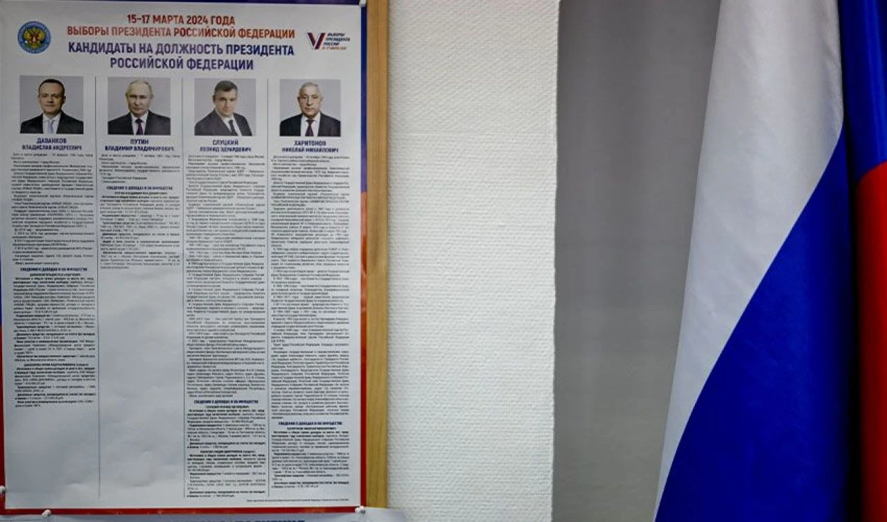 Sandıklar kuruldu! Rusya'da halk seçimini yapacak