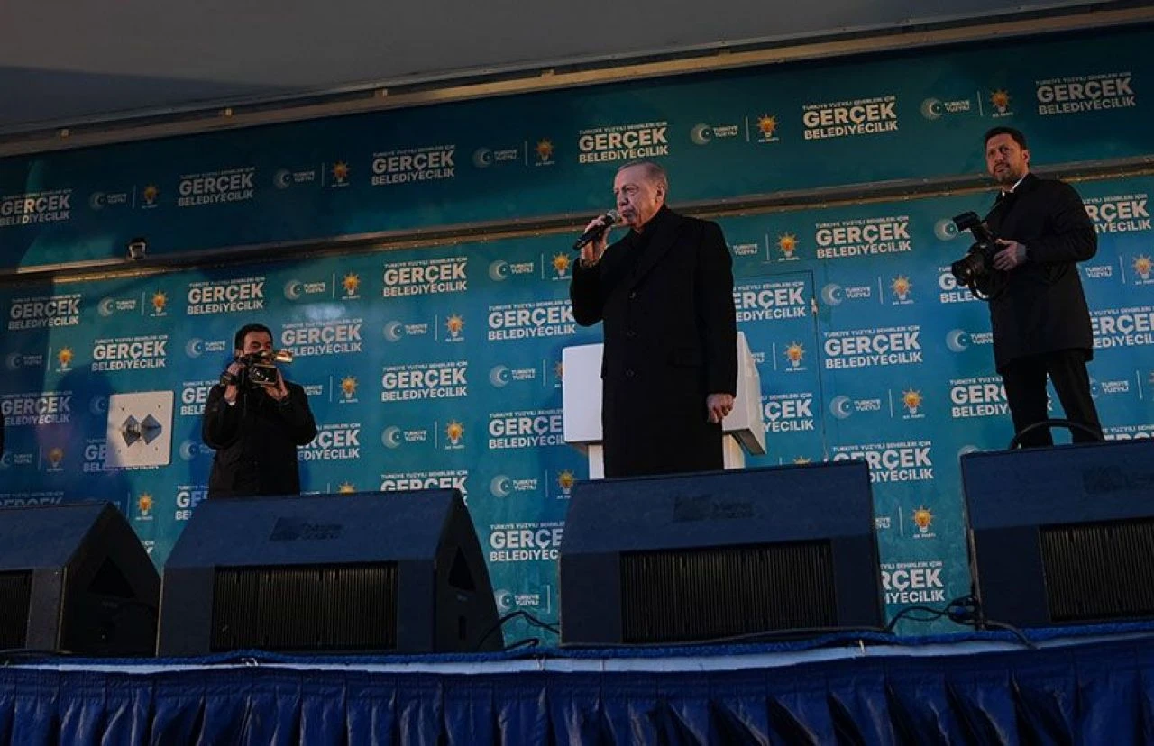 Son Dakika! Cumhurbaşkanı Erdoğan Hakkari'de: Hizmet edecek adaylar belirledik