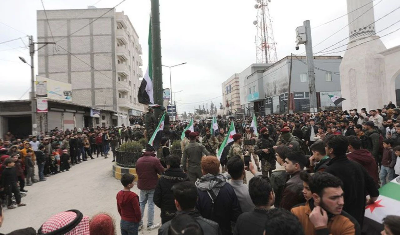 Suriye'de iç savaş 13. yılını geride bıraktı: Devrime devam edeceğiz