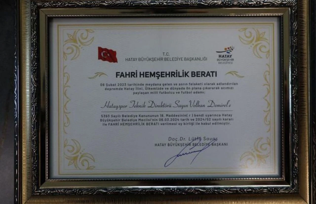 Fahri hemşerilik beratı verilen Volkan Demirel resmen Hataylı oldu