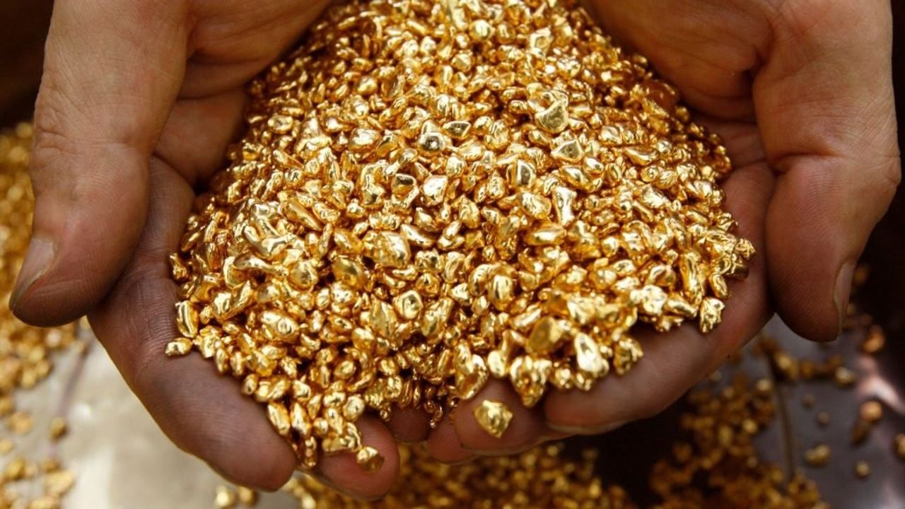 Bakan Bayraktar altın üretiminde hedefi açıkladı: Yıllık 100 tona çıkarılmalı
