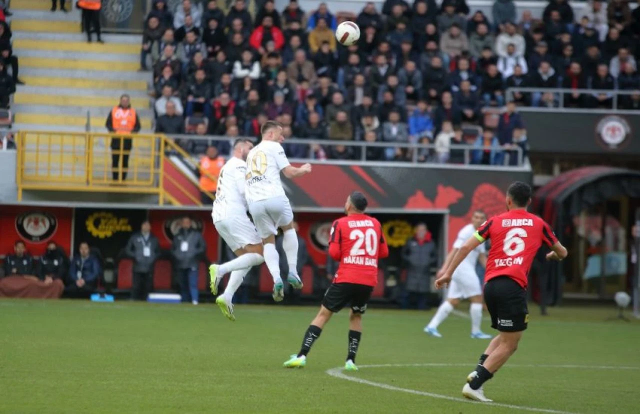 Çorum FK 7 gollü maçı son dakikada kazandı - 1. Resim