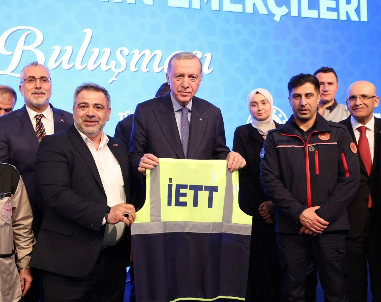 Cumhurbaşkanı Erdoğan emekli ikramiyelerinin hesaplara yatırılacağı tarihi açıkladı