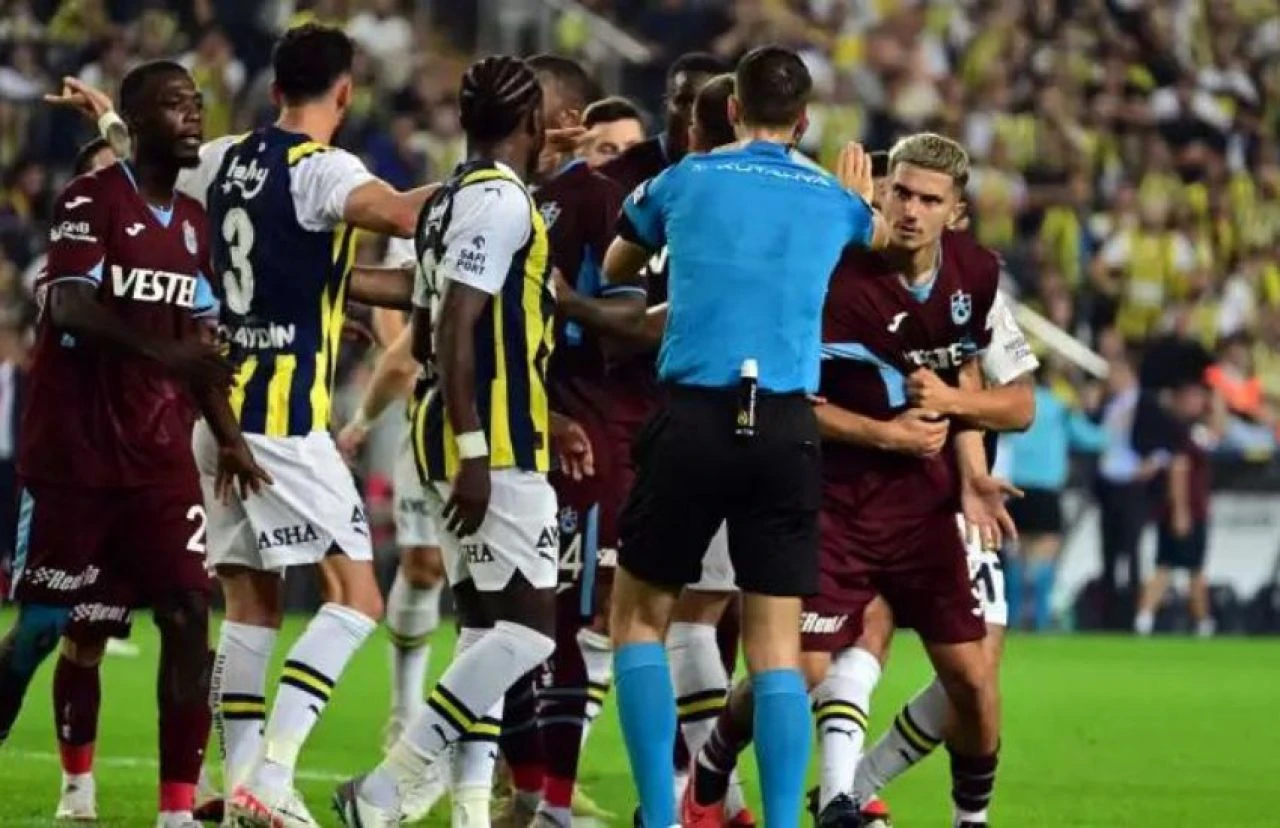 Fenerbahçe zorlu Trabzonspor deplasmanında! İşte Muhtemel 11'ler