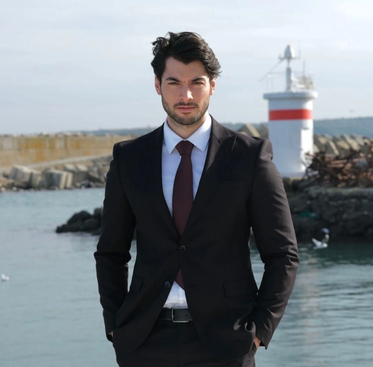 Kanal 7'nin sevilen dizisi Rüzgarlı Tepe'ye yeni kan geldi! Serdar Yusuf Şen Almanya'dan geliyor