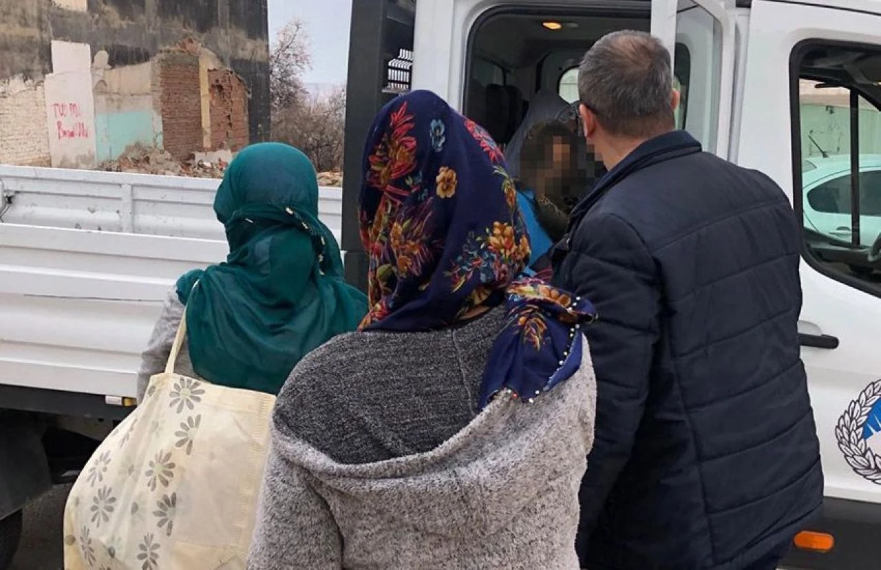 Dilencinin parayı sakladığı yer pes dedirtti