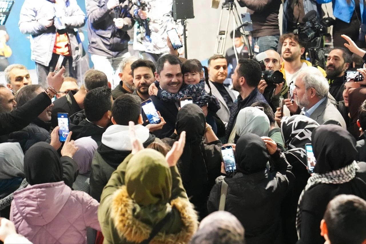 Kurum'dan İmamoğlu'na metro tepkisi: Böyle bir tören duydunuz mu