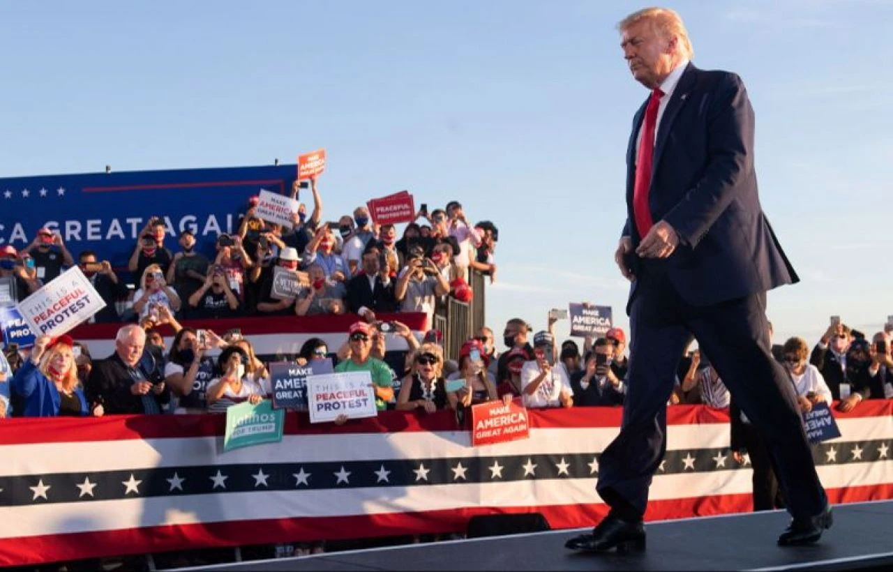 Trump'tan ortalığı karıştıracak sözler: Seçilmezsem kan banyosu olur - 4. Resim