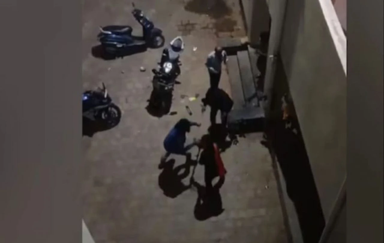 Hindistan'da teravih namazı kılan üniversite öğrencilerine saldırı