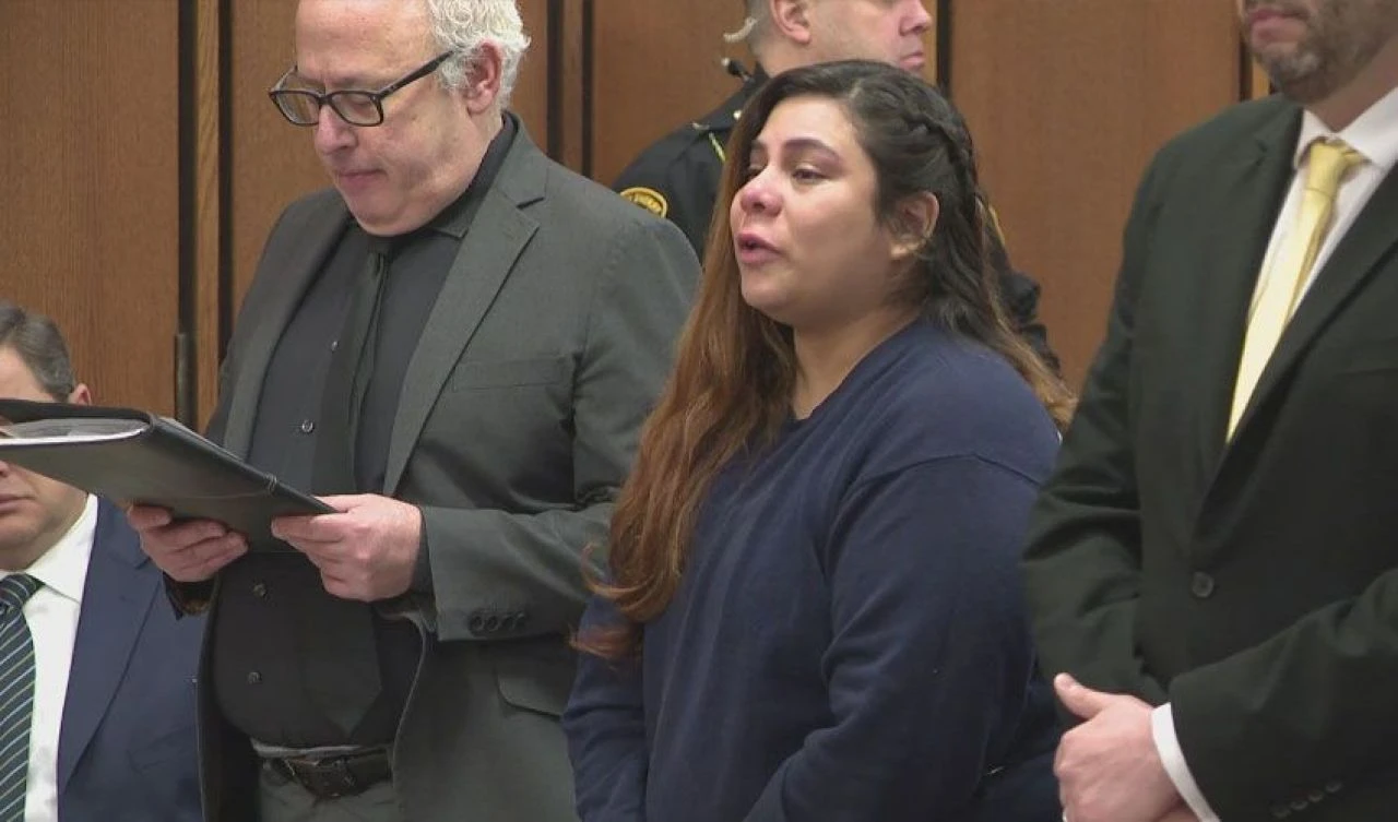 Akılalmaz olay! 16 aylık bebeğini ölüme terk etti, kendisi tatile çıktı