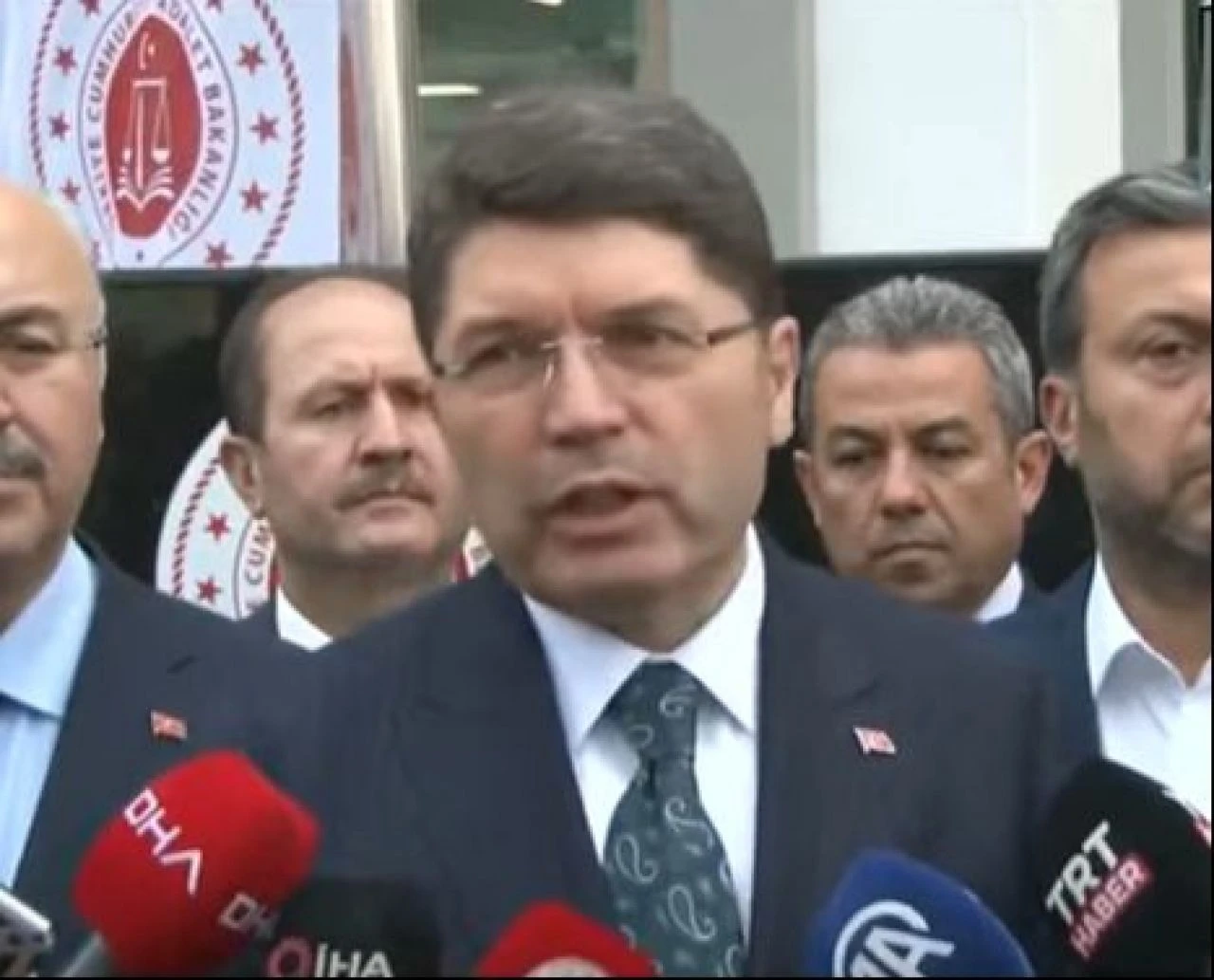 Bakan Tunç'tan Fenerbahçe'ye jet cevap: Futbolculara soruşturma yok - 1. Resim