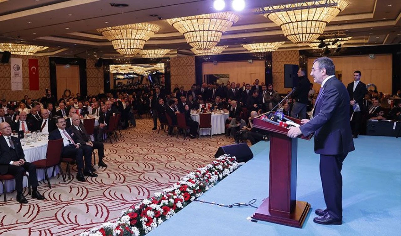 Cevdet Yılmaz "Hedefler tutacak" dedi, enflasyon için mayıs ayına işaret etti