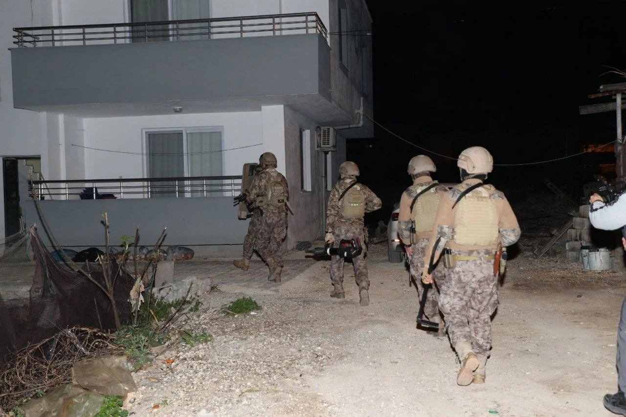 MİT destekli şafak operasyonu! Gözaltılar var - 2. Resim