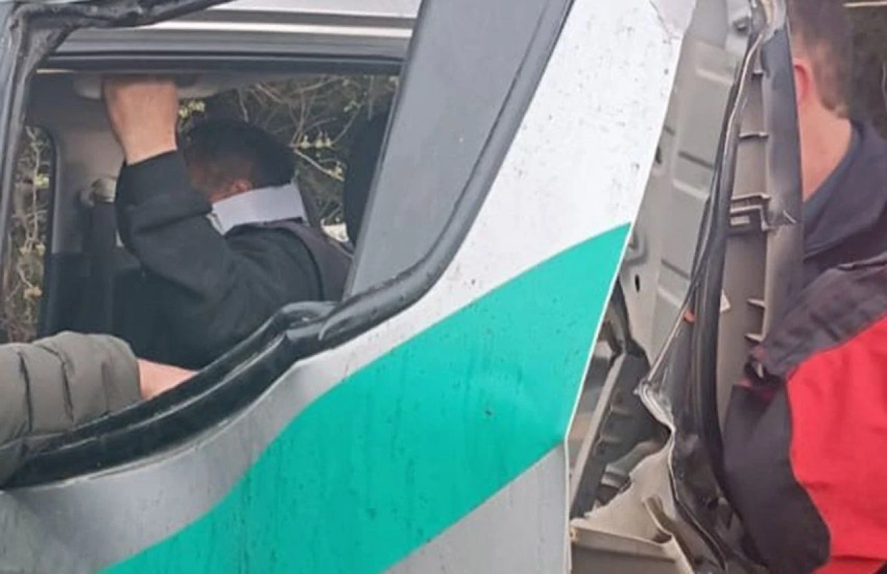 Orman İşletme Müdürlüğü aracı kaza yaptı: 3 yaralı