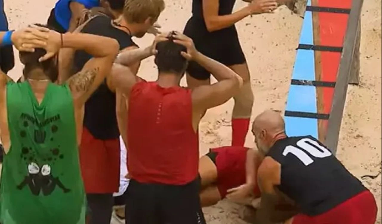 Survivor'da hastaneye kaldırılmıştı... Yarışmaya devam edecek mi? Acun Ilıcalı üzücü haberi verdi 