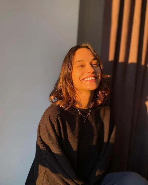 Bir Sevdadır Yeşil karakterini Sude Zülal Güler oynuyor - 1. Resim