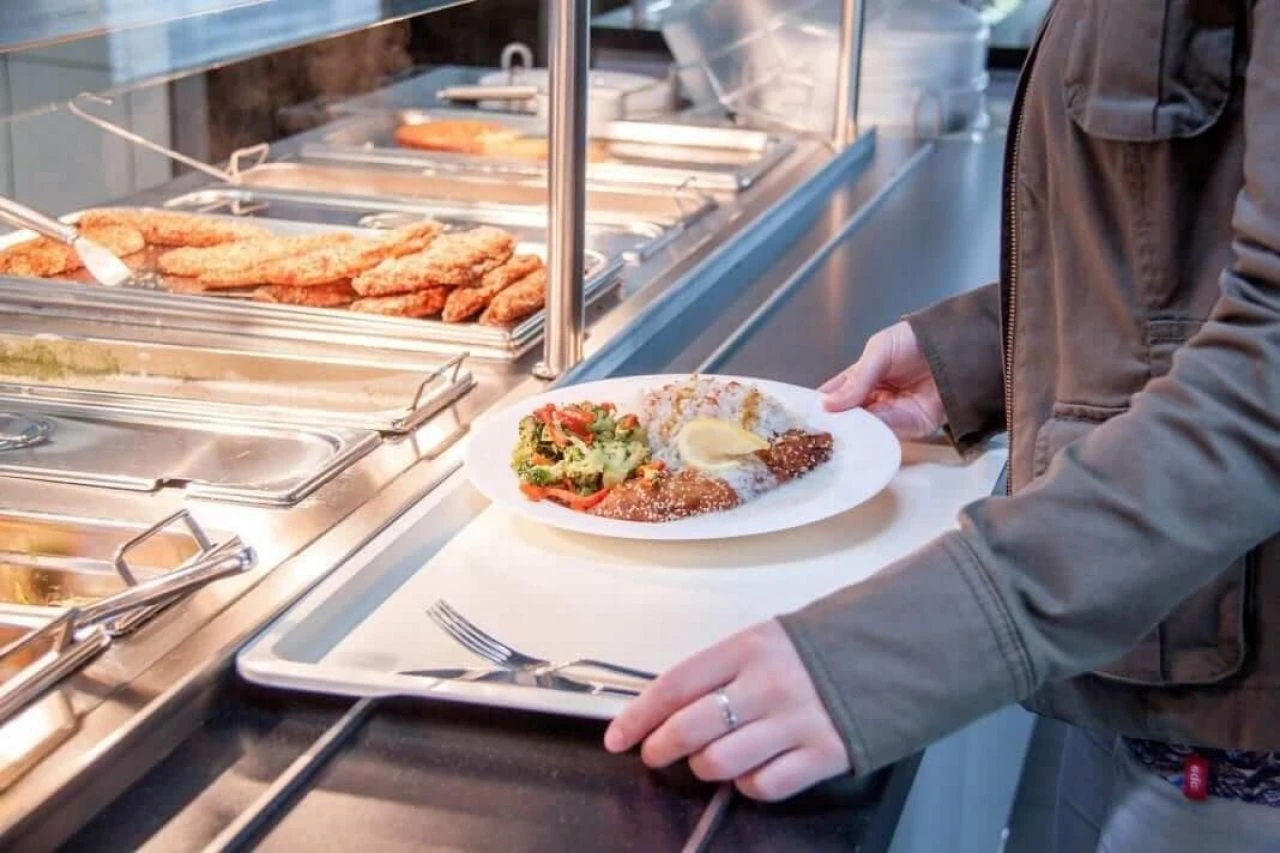 Çalışana günlük yemek yardımı yetersiz kaldı! Yeni zam gelecek mi? Uzmanı tarih verdi - 1. Resim