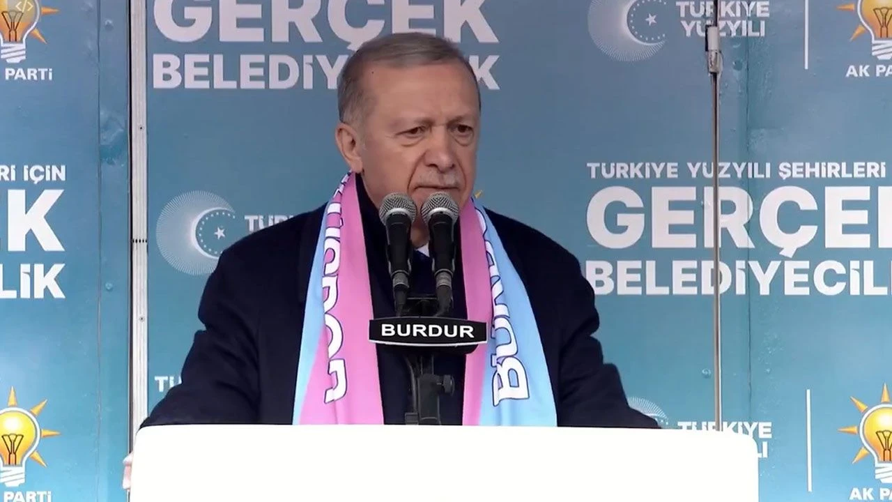 Cumhurbaşkanı Erdoğan'dan Özgür Özel'e 'para çantası' tepkisi: Darbe şakşakçılığını bırak - 2. Resim