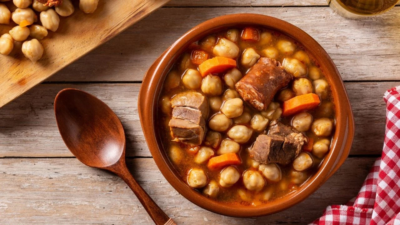 Dumanı üstünde etli nohut tarifi! Sivas usulü iftar sofralarının nefis lezzeti - 1. Resim