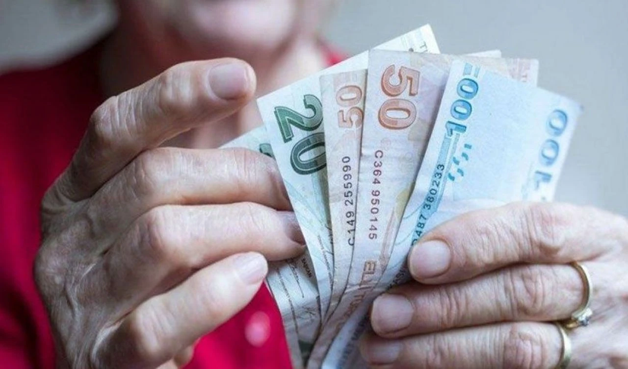 Kulisler hareketlendi, seyyanen zam ne kadar olacak? SGK Uzmanı İsa Karakaş açıkladı - 1. Resim