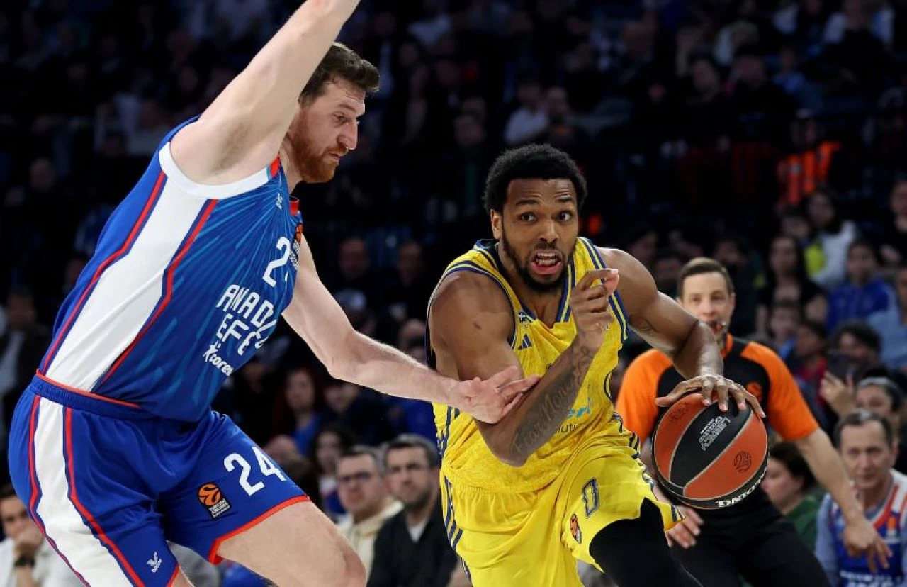 Anadolu Efes'ten Berlin'de kritik zafer - 1. Resim