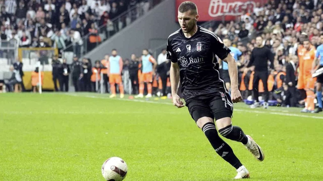 Ante Rebic&#039;in ayrılık için şartı 2.5 milyon Euro!