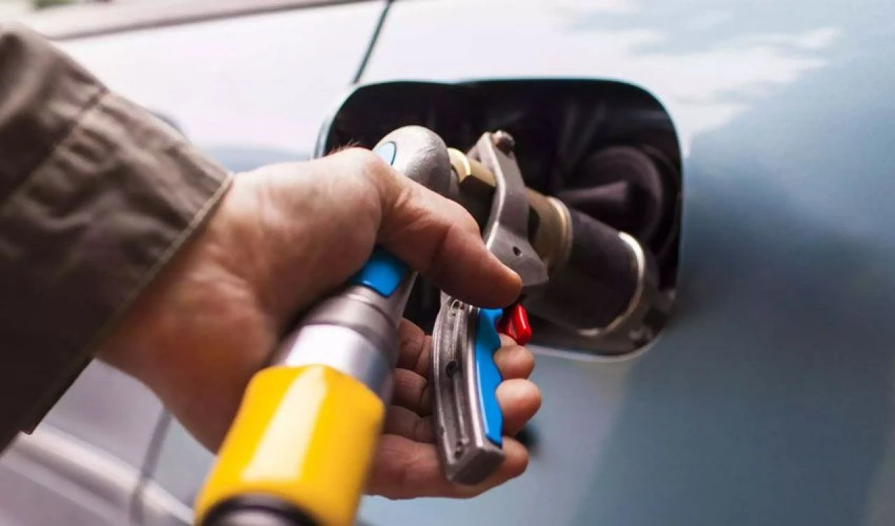 Benzin ve motorinden sonran otogaza da zam! Bu gece tabela değişecek - 1. Resim