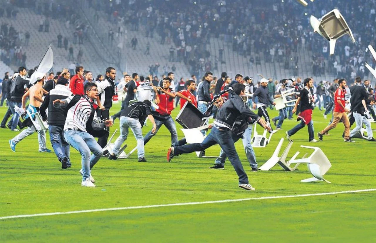 Eski Galatasaraylı Sneijder'den olaylı maça olay yorum: Kışkırtmayı gördüm!.. - 3. Resim