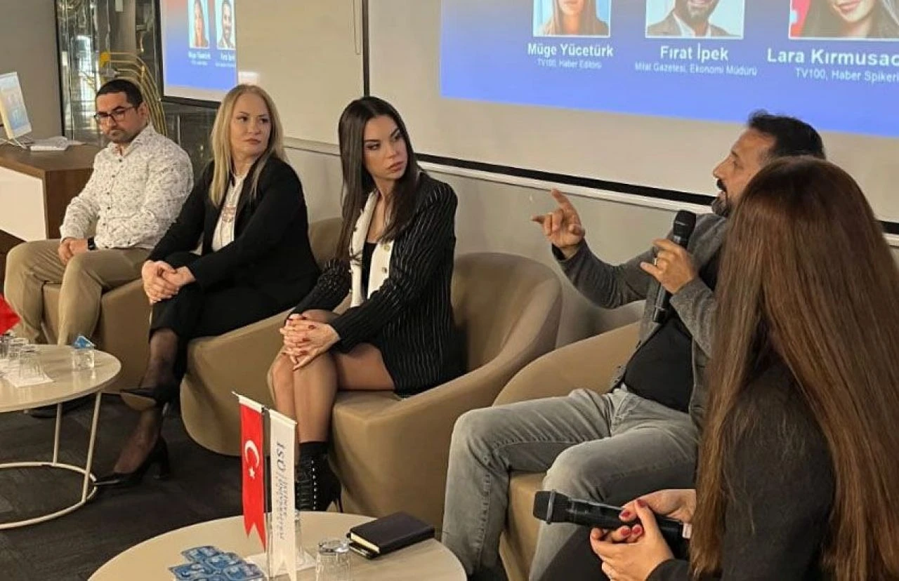 Gazeteciler ve öğrenciler 'Medya Söyleşileri' panelinde buluştu - 2. Resim