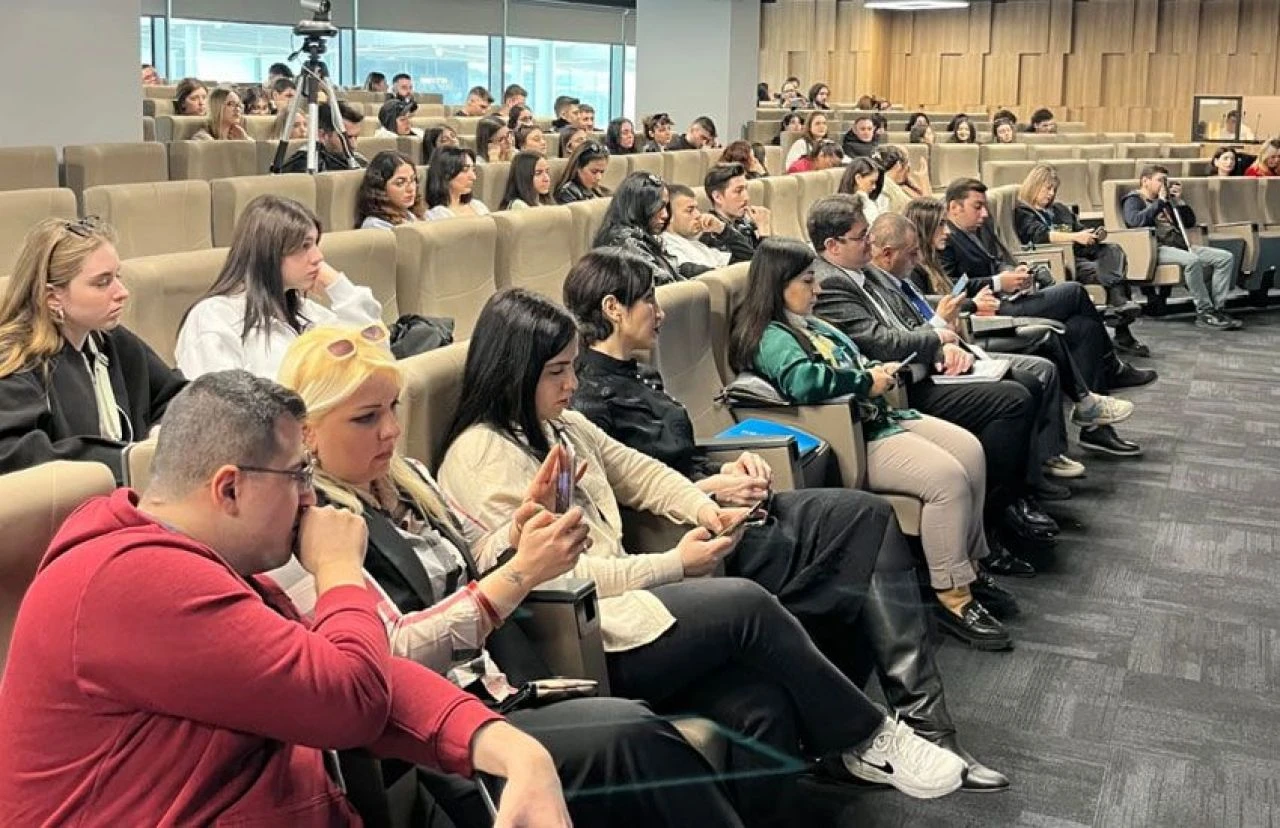 Gazeteciler ve öğrenciler 'Medya Söyleşileri' panelinde buluştu - 3. Resim