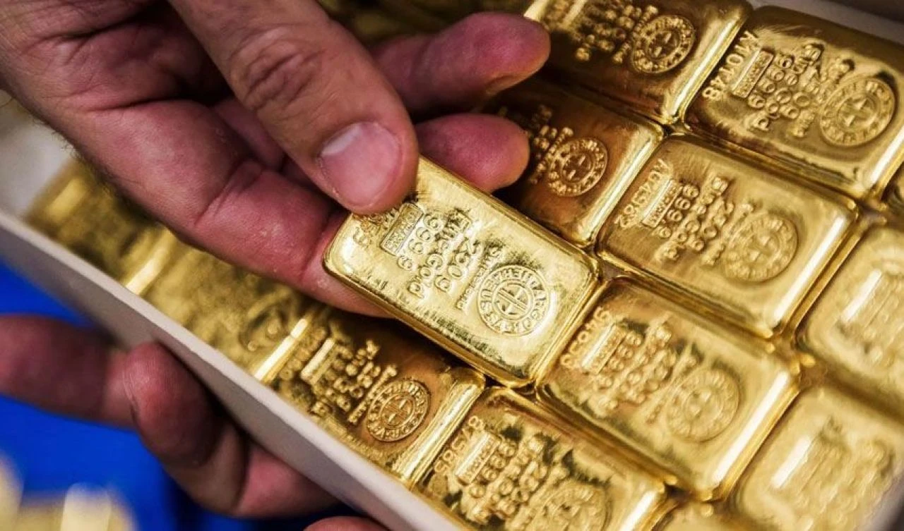 Gram altın yeniden rekor kırdı, iki uzmandan yatırımcıya çok kritik uyarı