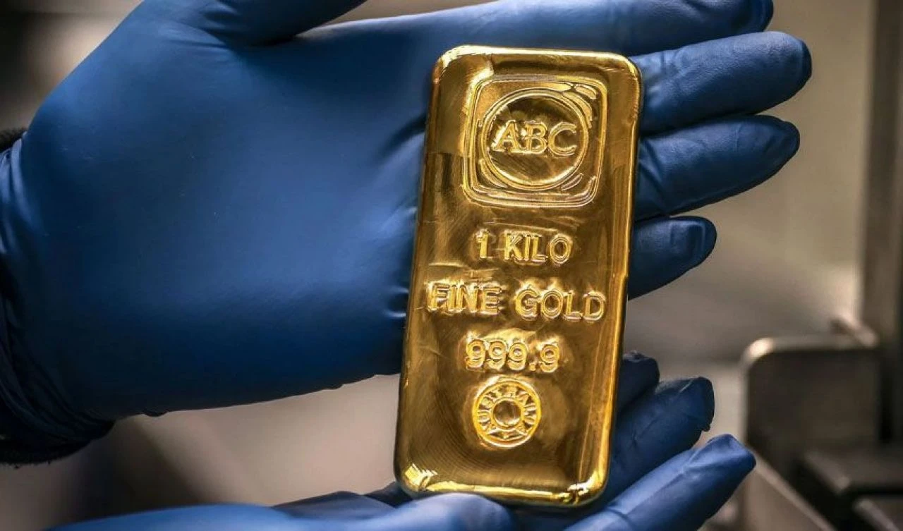 Gram altın yeniden rekor kırdı, iki uzmandan yatırımcıya çok kritik uyarı