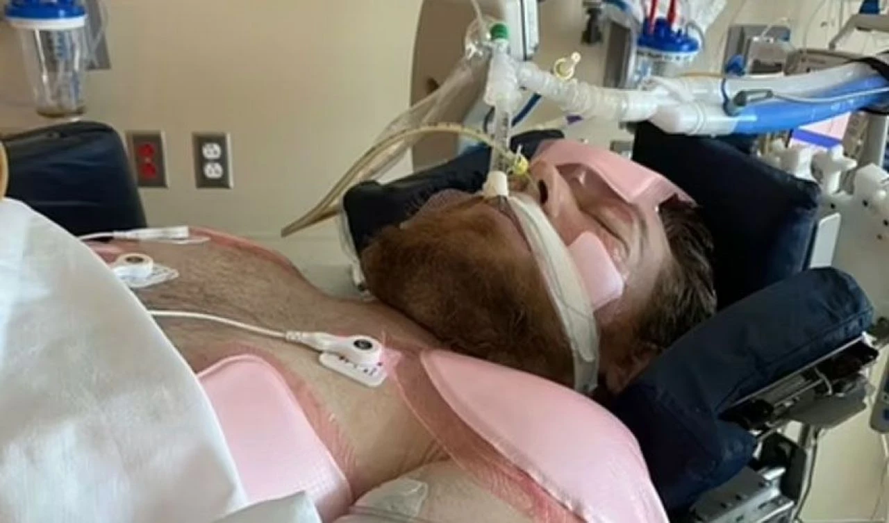 Kıl dönmesi komalık etti! Haftalar sonra kendi başına nefes alabildi - 2. Resim