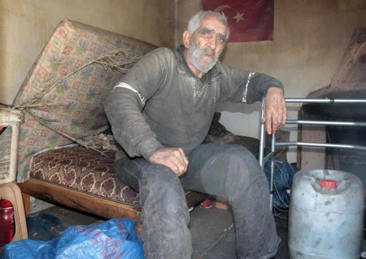 Kolej mezunu, Fransızca ve İngilizce konuşuyordu... 50 yıl mağarada yaşayan 'İskender Aga' hayatını kaybetti