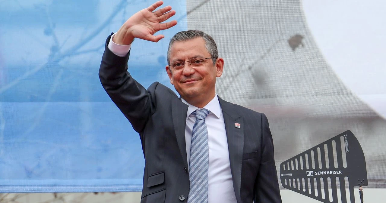 Özgür Özel 'darbe' sözlerini yineledi: Teslim olur, yatağıma geri yatarım - 1. Resim