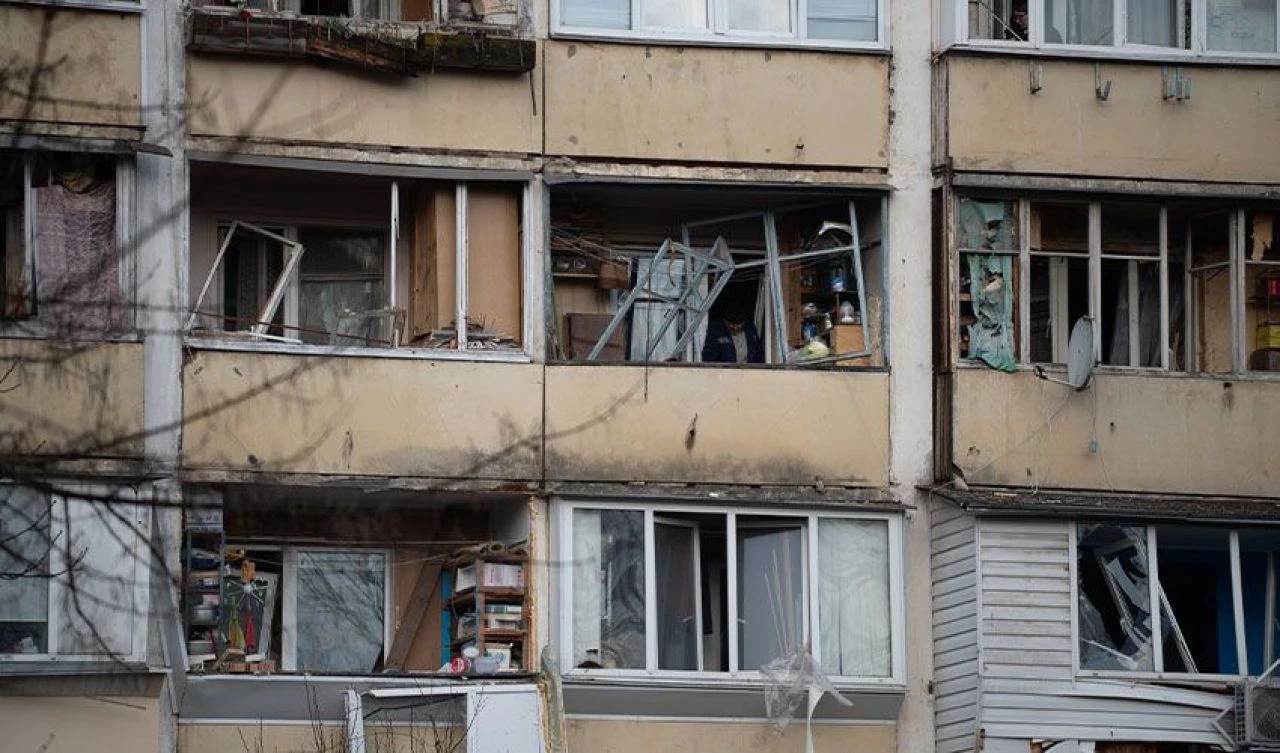 Rusya, Kiev'i havaya uçurdu! Balistik füzelerle saldırdı: Çok sayıda ölü ve yaralı var - 2. Resim