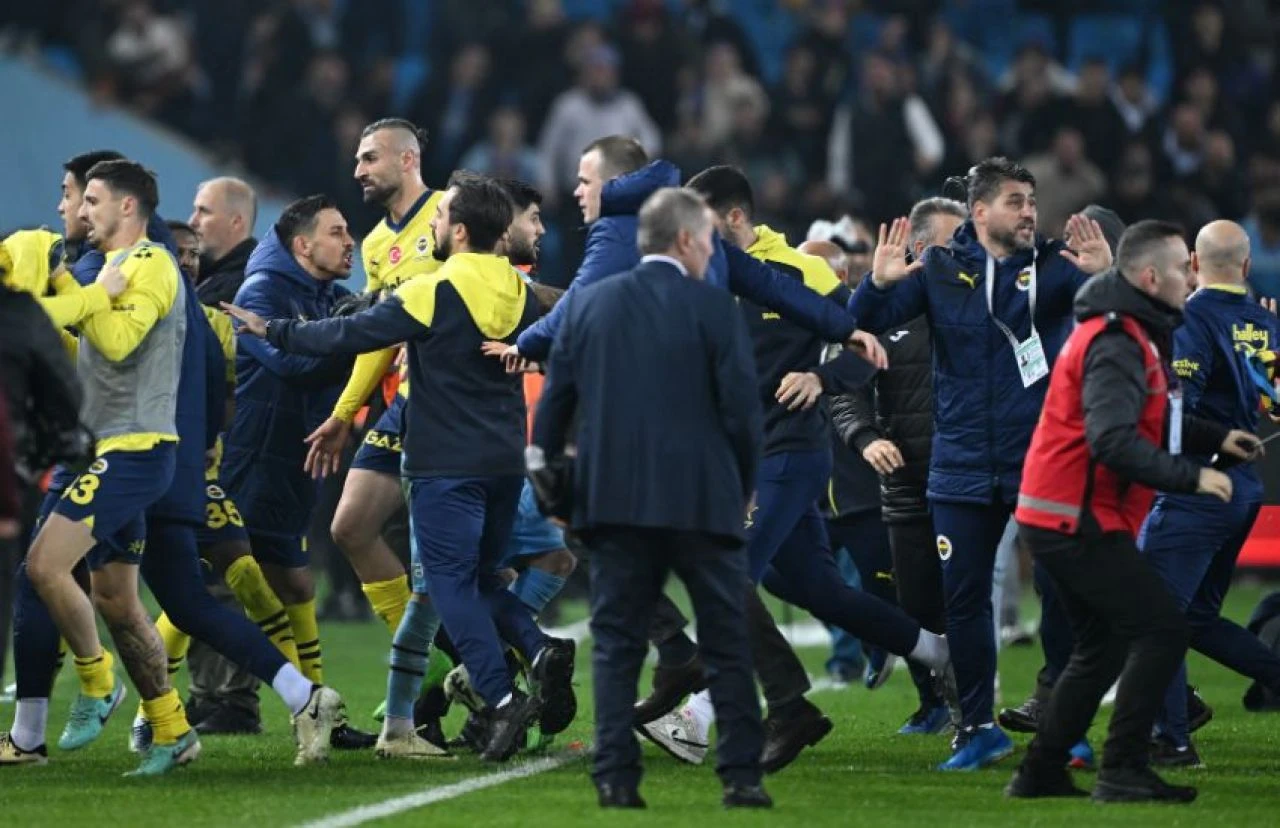 Trabzonspor eski başkanından Ali Koç'a 'delikanlı ol' çağrısı