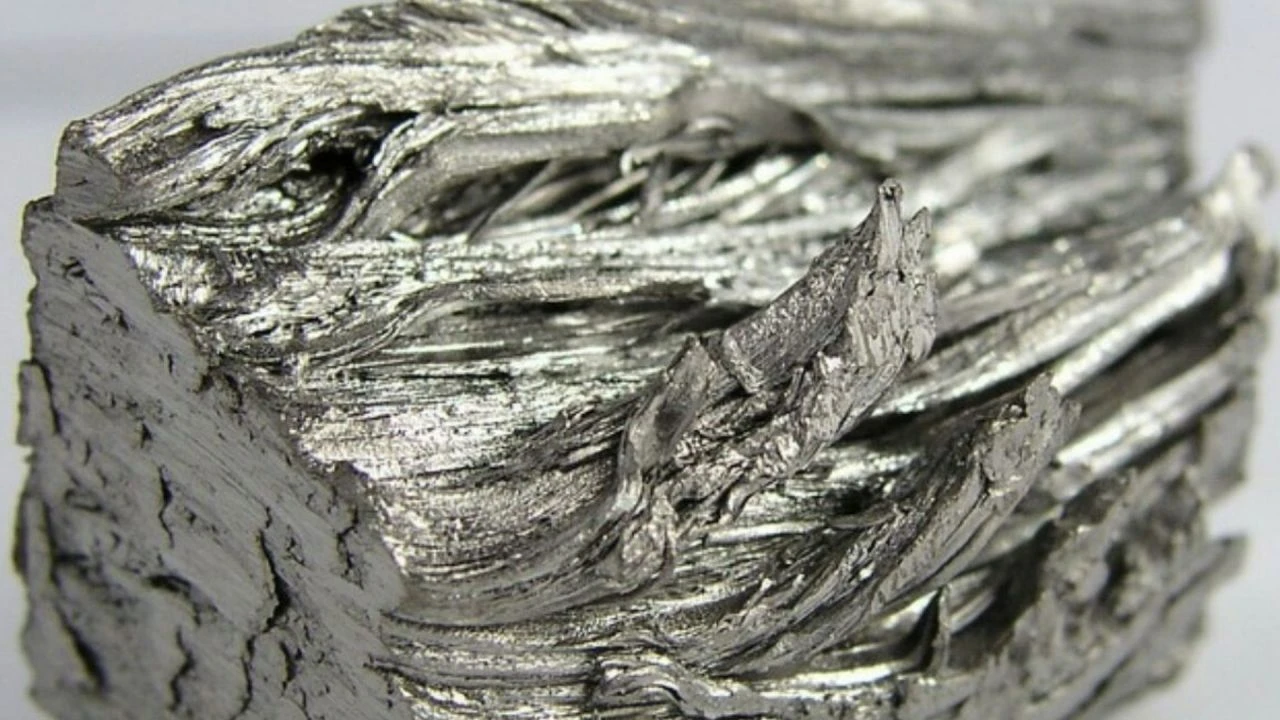 Altın ve elması unutun! Dünyanın en değerli madeninin fiyatı dudak uçuklattı