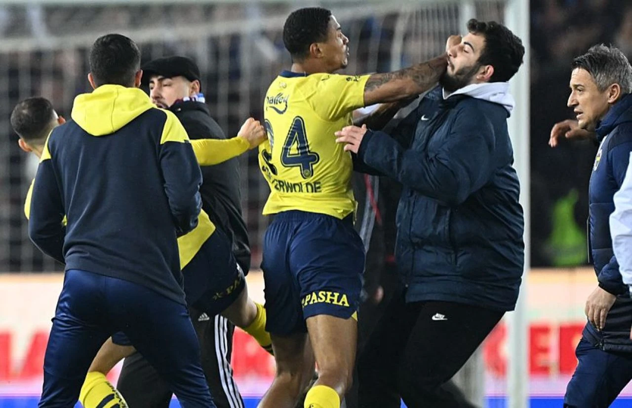 'Fenerbahçe'nin 4 yıldızı PFDK'ya sevk edilecek' iddiası! - 1. Resim