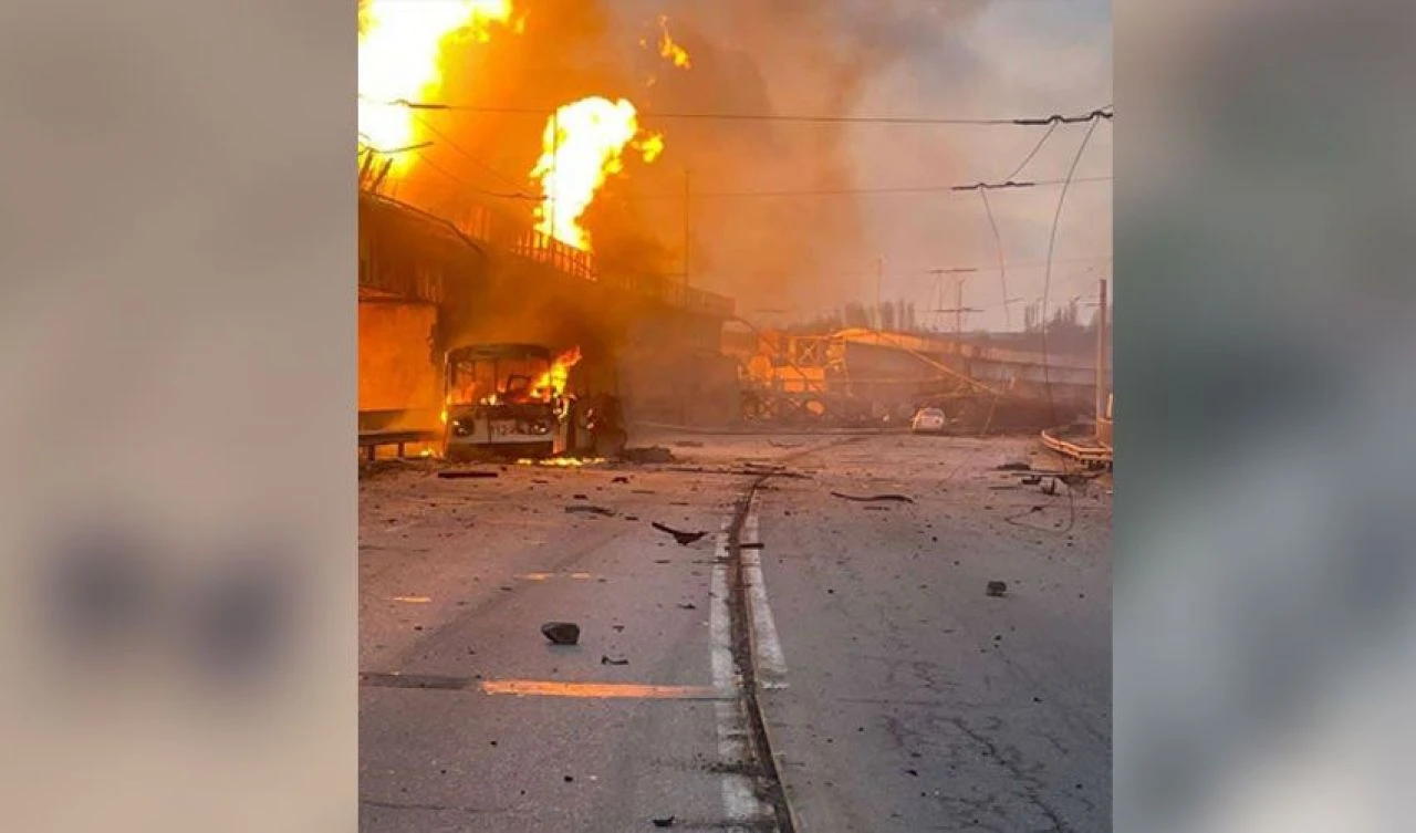 Rusya Ukrayna'yı karanlıkta bırakacak! Enerji santralleri hedefte