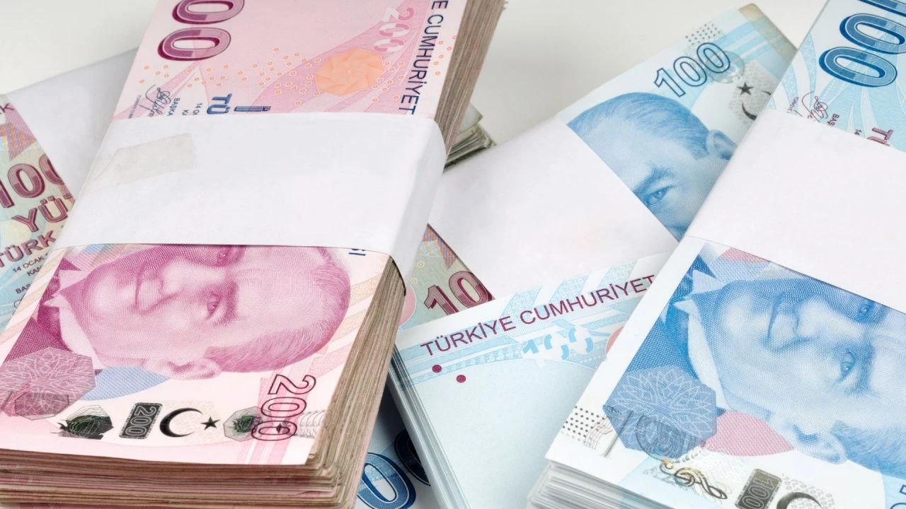 Emeklilere hem ikramiye hem zam! Sosyal Güvenlik Başuzmanı İsa Karakaş'ın işaret ettiği tarih