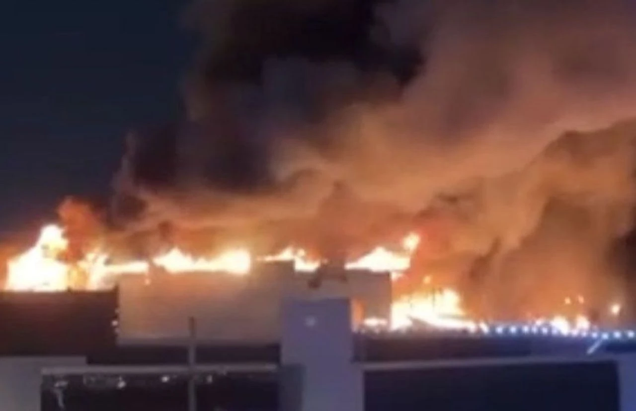 Son dakika! Moskova'da konsere silahlı saldırı: Çok sayıda ölü ve yaralı var! - 2. Resim