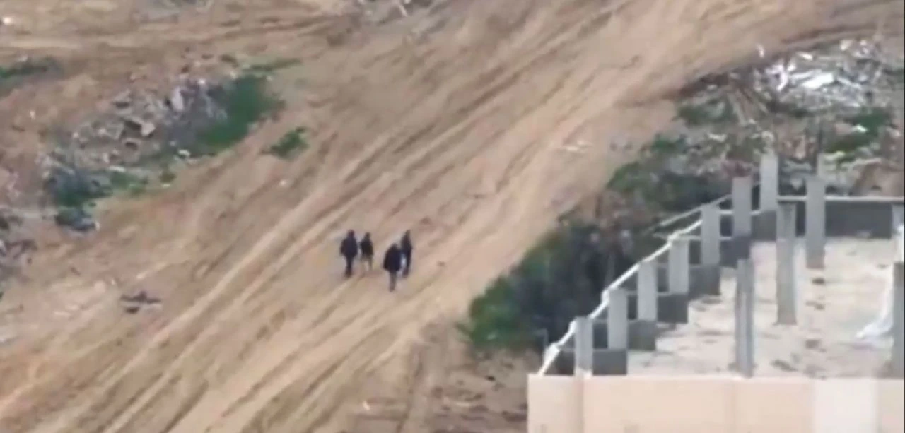 Tek tek sivil avı! İsrail'in savaş suçlarının kanıtı bu videoda - 1. Resim