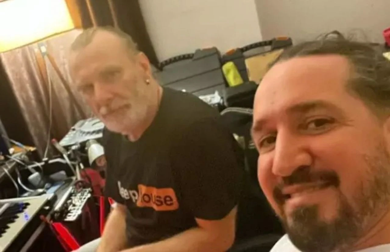 Acı haberi Doğukan Manço duyurdu! - 1. Resim