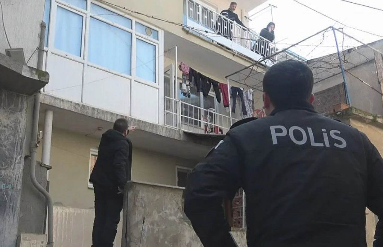 Film sahnelerini aratmayan olay! Cezaevinden geldi, ablasını rehin aldı