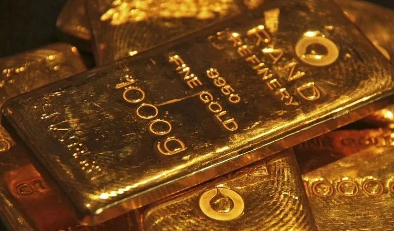 Milyonlarca liralık kaçak altın! Ayakkabının içine sakladılar - 1. Resim